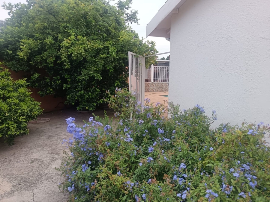5 Bedroom Property for Sale in Royldene Northern Cape